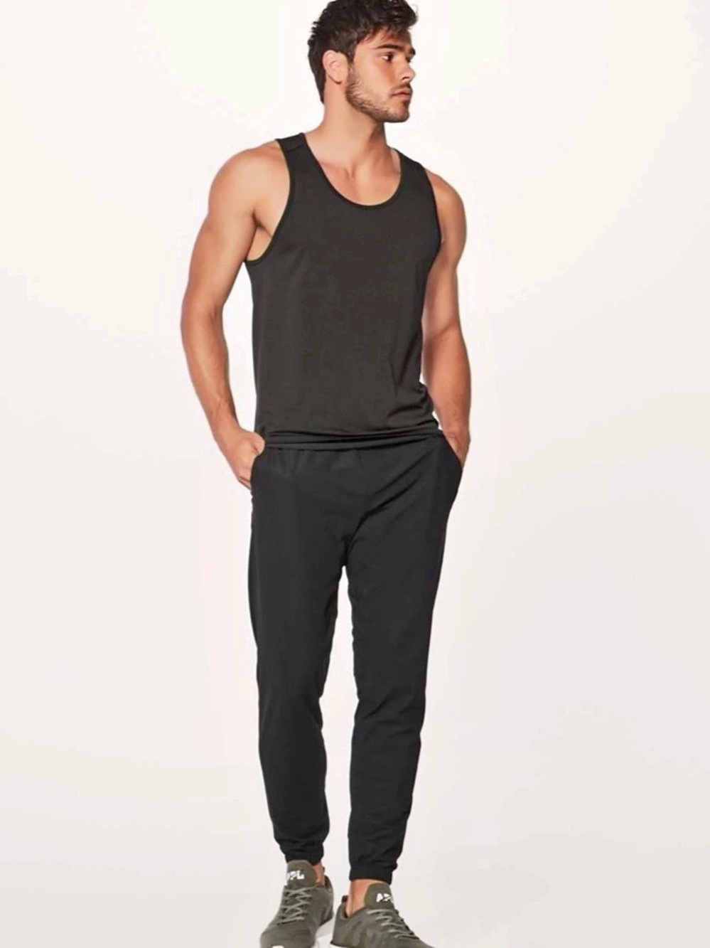 LULULEMON • men’s Surge Jogger black Large 31” inseam athleisure